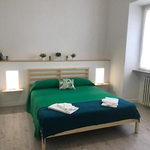 Camera con letto king size
